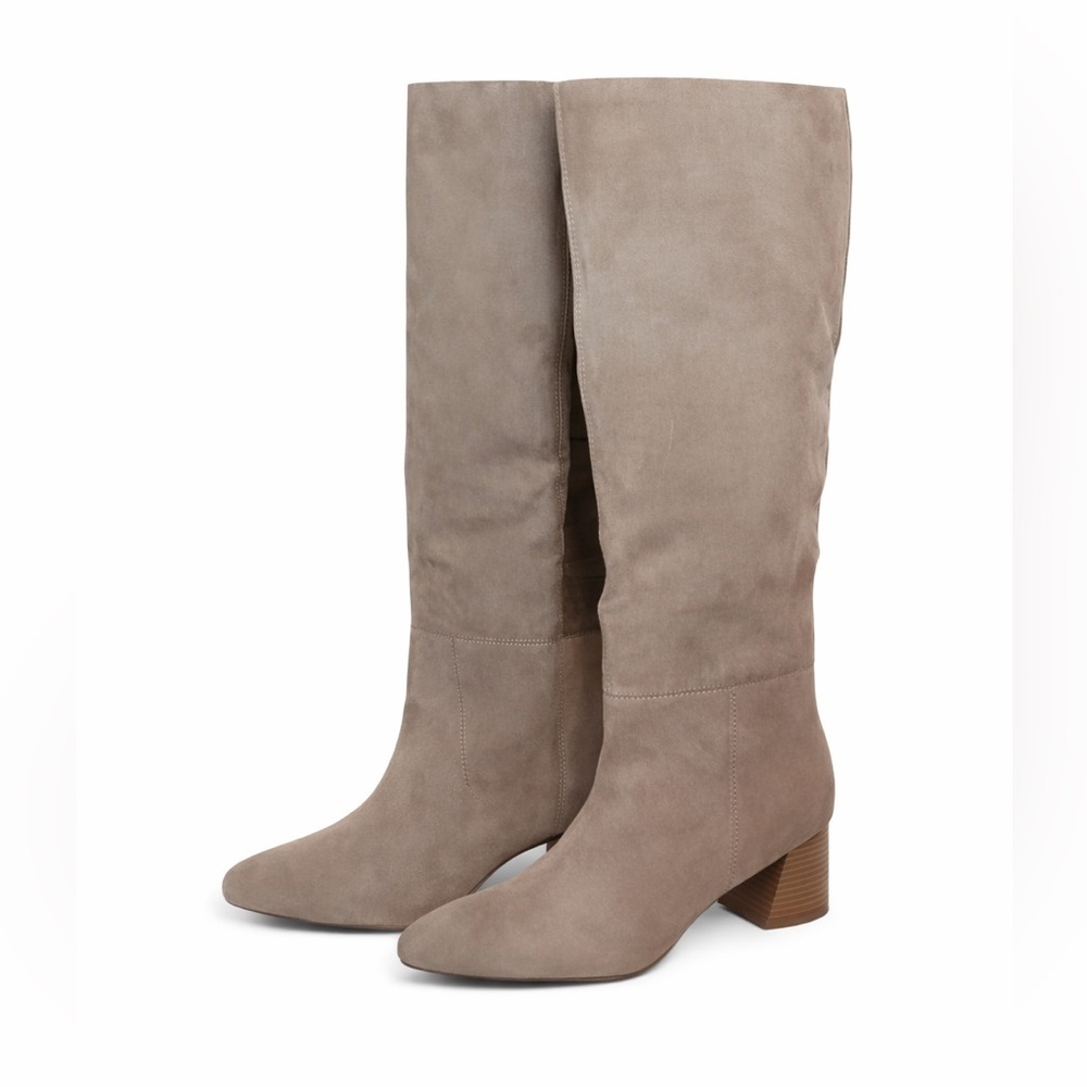 NWOT- Regent Worthington knee high Taupe 9 1/2 Heeled Boots